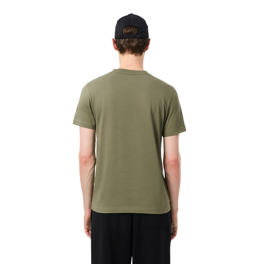 Pack Camiseta Lacoste Novak Djokovic Kaki y Gorra Negro