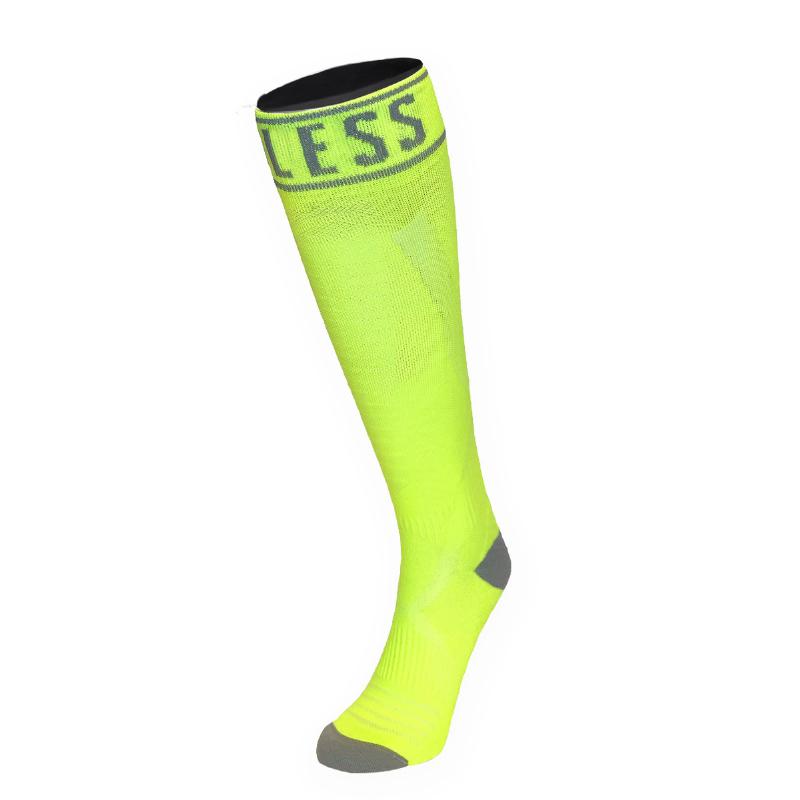 Chaussettes jaunes élevées sans fin