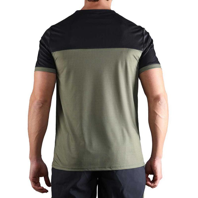 T -Shirt de l'armée verte interminable II II