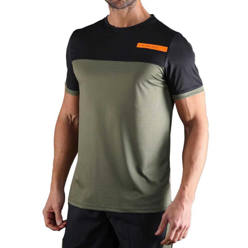 T -Shirt de l'armée verte interminable II II