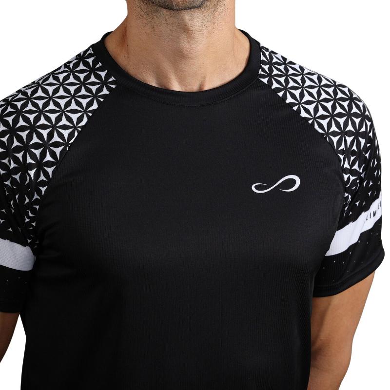 Camiseta Endless Feisty Geo Negro Blanco