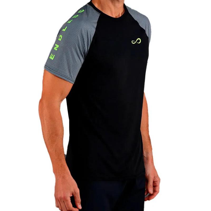 Camiseta Endless Feisty Iconic Negro Titanium