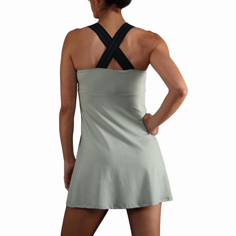 Endloses glänzendes hellgrünes Kleid
