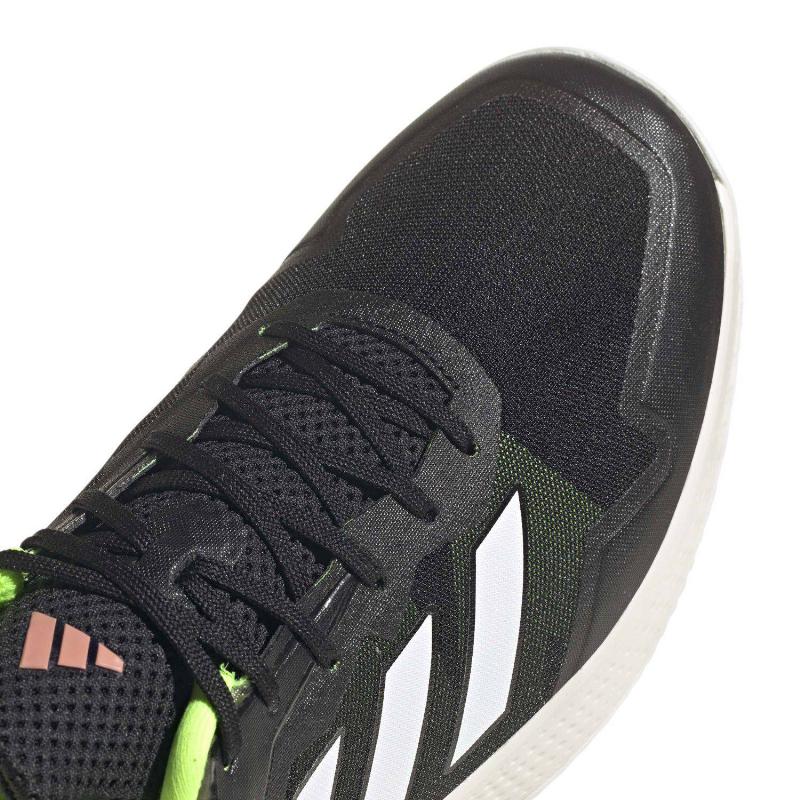 Adidas Sneakers fluor bianca con velocità sfidata