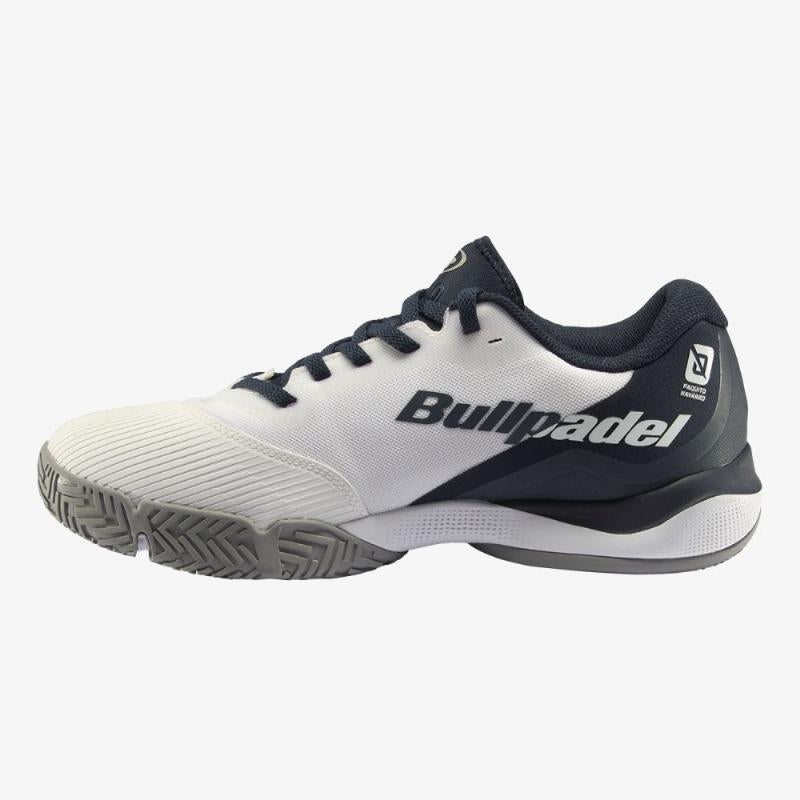 Bullpadel Paquito Navarro Hybrid Fly 23V Schwarze Turnschuhe